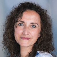 Porträt Vesna Heidicker, Bereichsleitung Pflege, varisano Klinikum Frankfurt Höchst