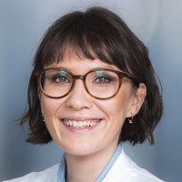 Dr. med. Julia Masomi-Bornwasser, Oberärztin Klinik für Neurochirurgie, varisano Klinikum Frankfurt Höchst
